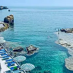 Leandra Villa Fontane Bianche