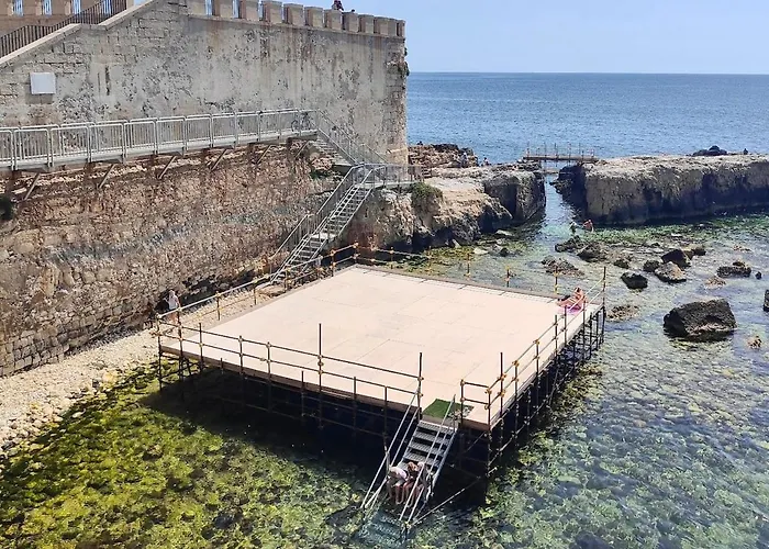 Leandra Fontane Bianche