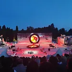 Leandra Fontane Bianche