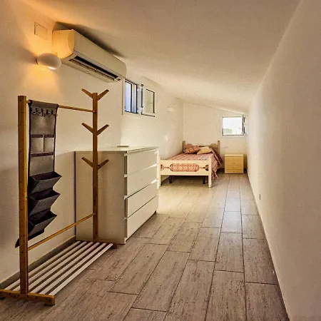 Leandra Villa Fontane Bianche